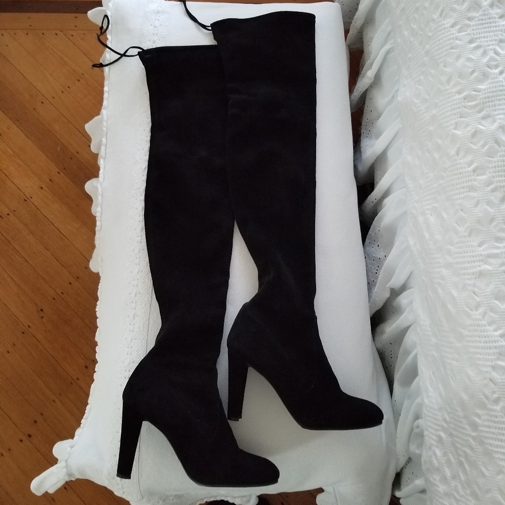 STUART WEITZMAN OTK BLACK SUEDE BOOTS SZ. 8.5